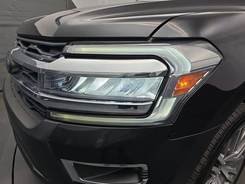 Used 2024 Ford Expedition Max Limited image 14