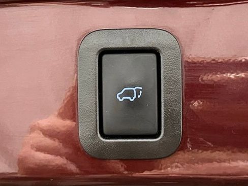 Certified 2019 Toyota Highlander XLE image 15