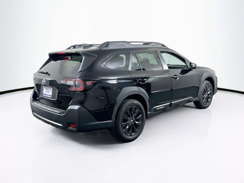 Used 2023 Subaru Outback Onyx Edition image 5