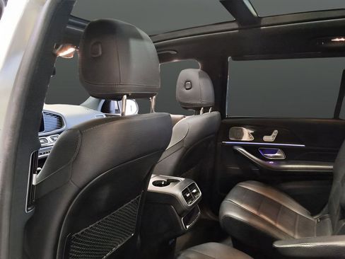 Used 2024 Mercedes-Benz GLS 450 4MATIC image 33