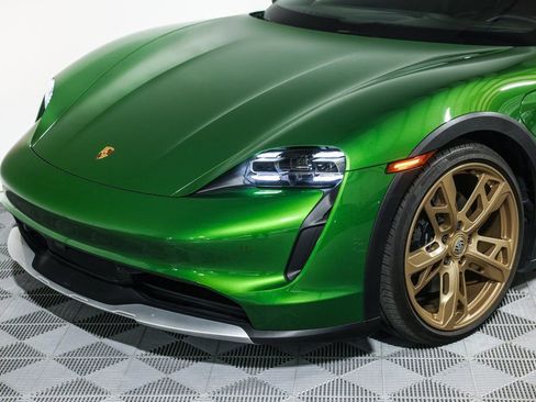 Used 2023 Porsche Taycan 4S image 19