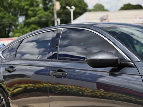 Used 2024 Honda Accord EX image 12