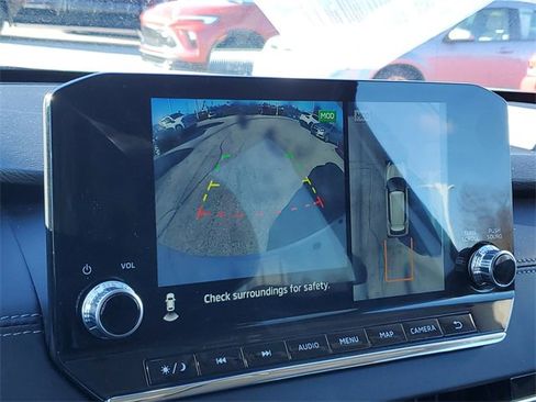 Used 2024 Mitsubishi Outlander SE image 29