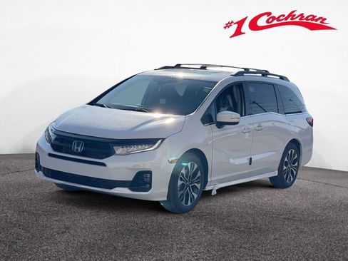 New 2026 Honda Odyssey Elite image 3