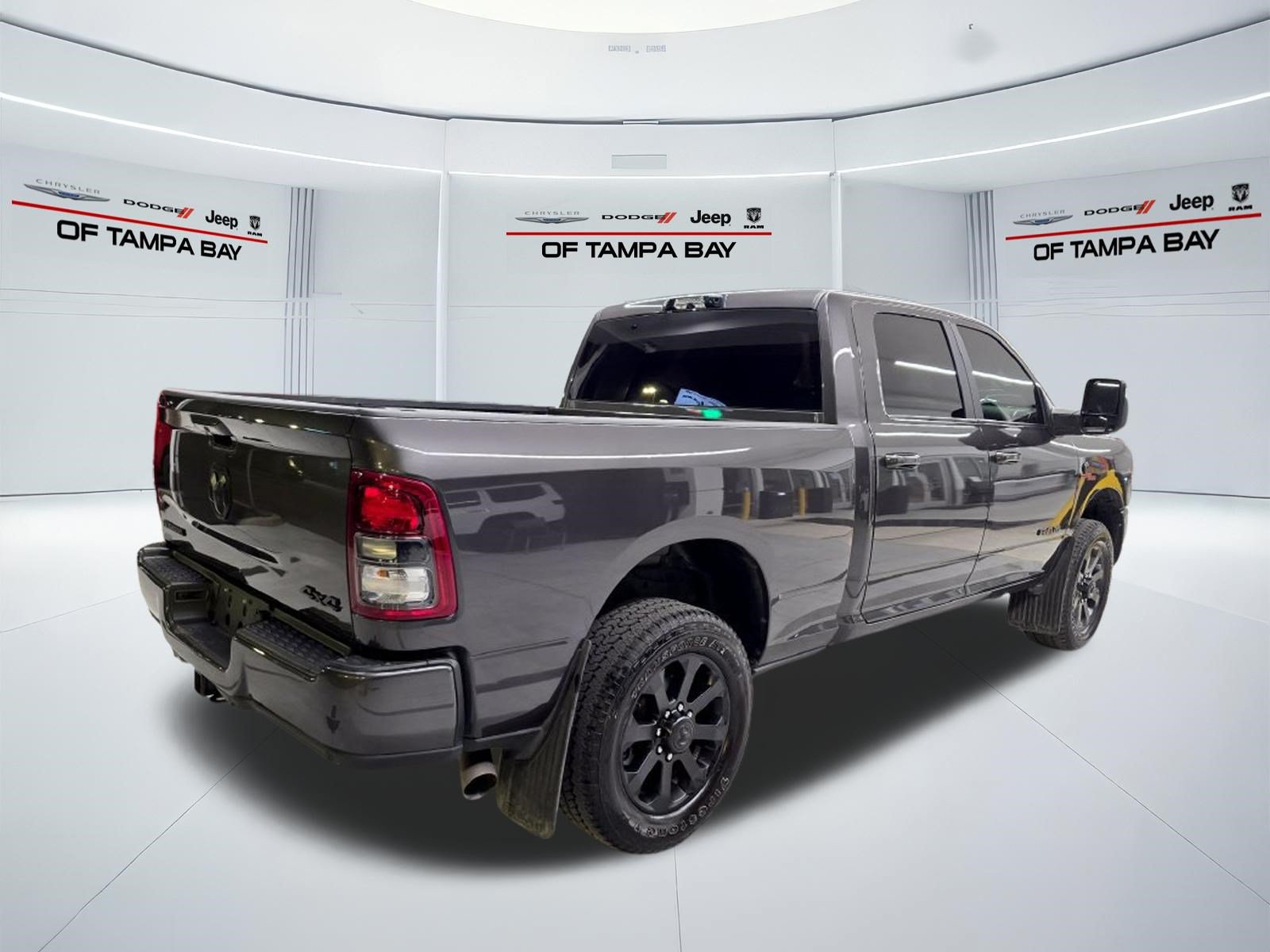 Used 2024 RAM 3500 Big Horn w/ Night Edition AWD/4WD image 7