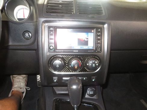 Used 2010 Dodge Challenger R/T RWD image 25