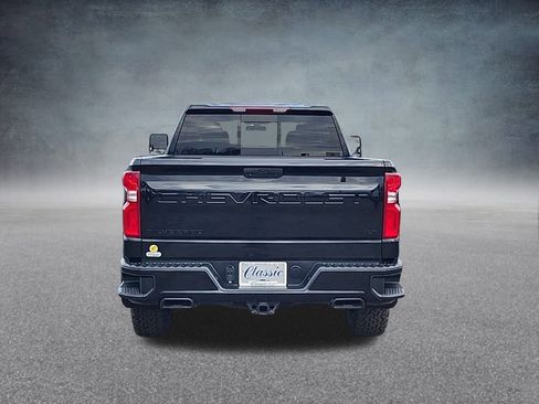 Used 2020 Chevrolet Silverado 1500 LT Trail Boss image 9