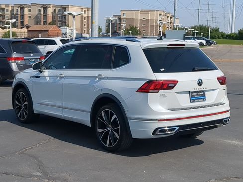 Used 2022 Volkswagen Tiguan SEL R-Line AWD/4WD image 4