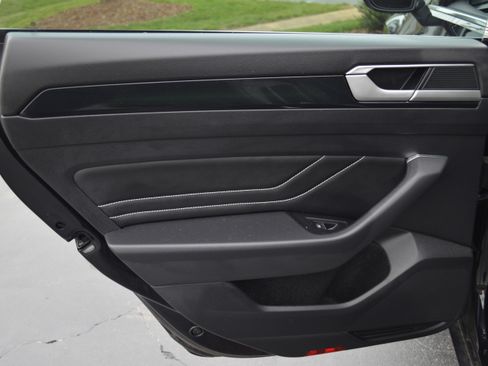 Used 2023 Volkswagen Arteon SEL image 27