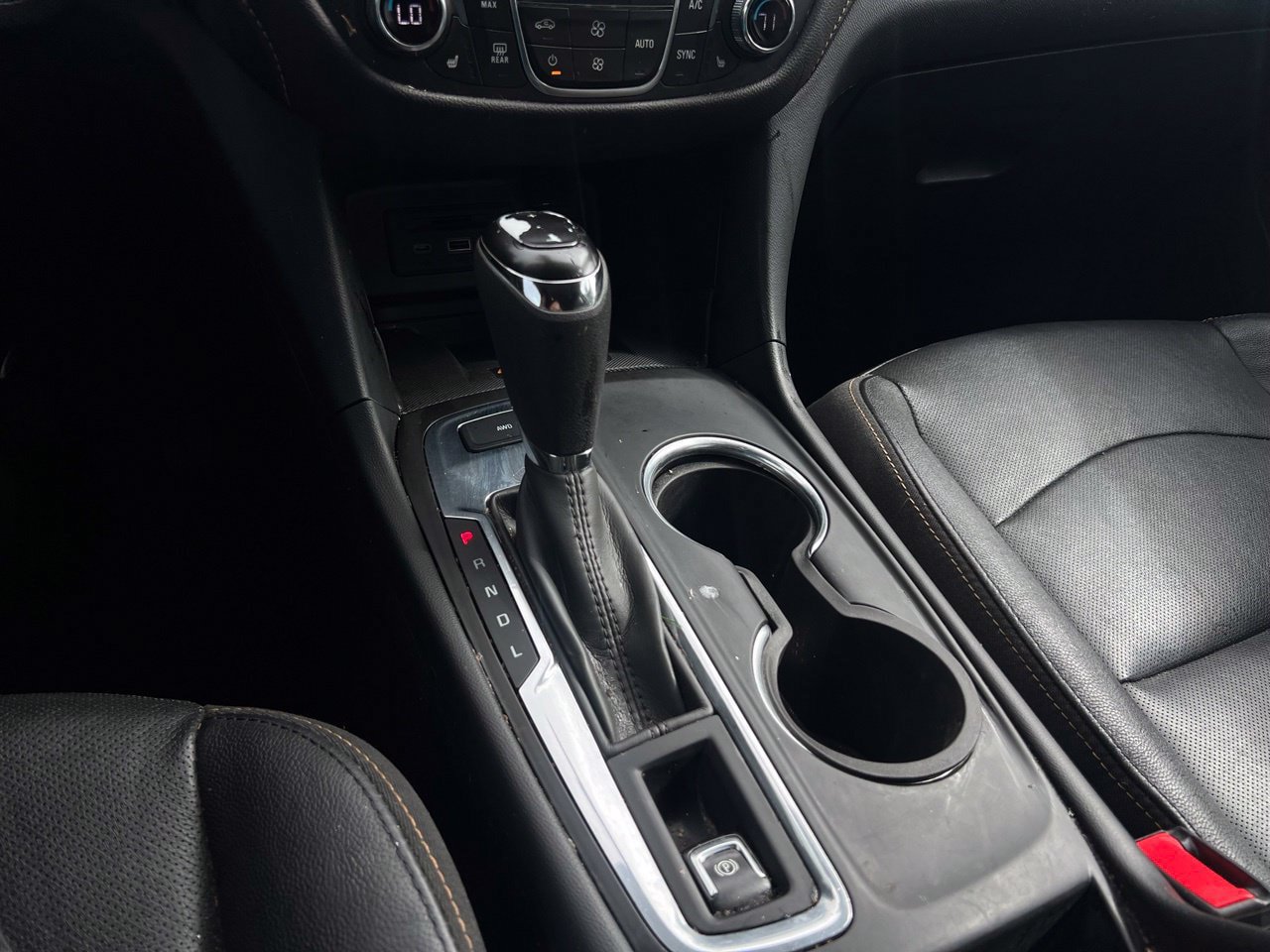 Used 2021 Chevrolet Equinox Premier AWD/4WD image 21