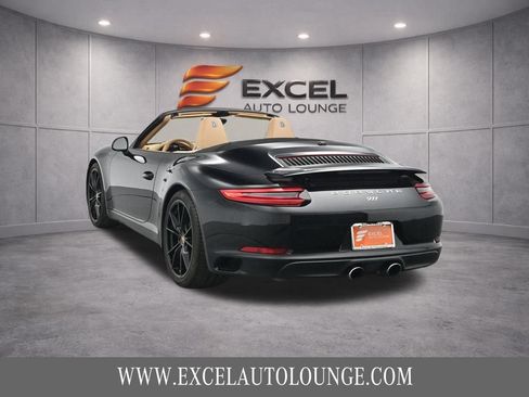 Used 2017 Porsche 911 Carrera RWD image 5