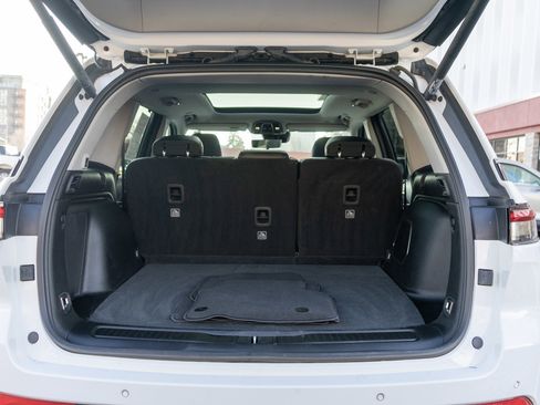 Used 2022 Jeep Grand Cherokee Limited 4xe w/ Luxury Tech Group II image 10