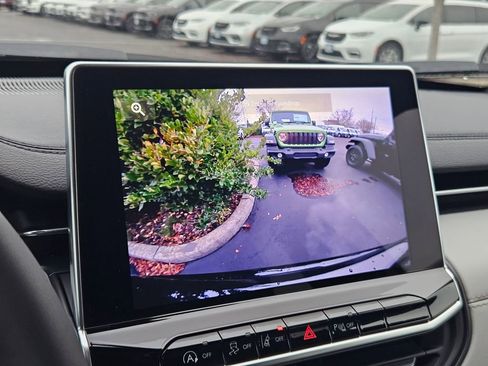 Certified 2026 Jeep Compass Limited AWD/4WD image 21