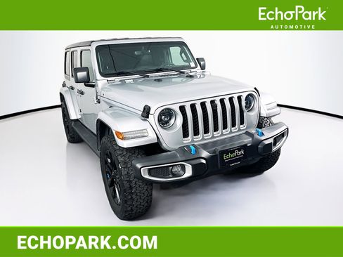 Used 2023 Jeep Wrangler Unlimited Sahara w/ Cold Weather Group AWD/4WD image 1