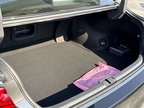 Used 2025 Lexus ES 350 w/ Premium Package image 13