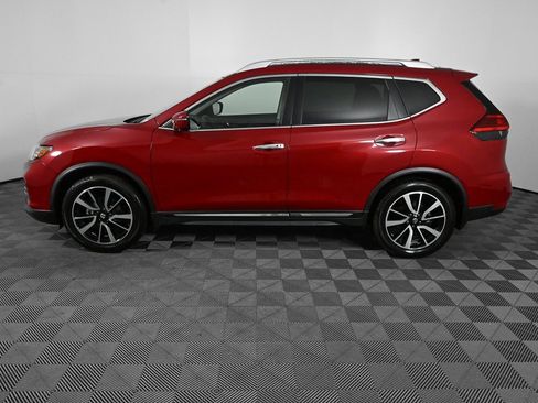 Used 2017 Nissan Rogue SL w/ SL Premium Package image 3