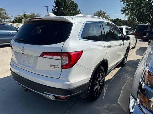 Used 2022 Honda Pilot Touring image 3