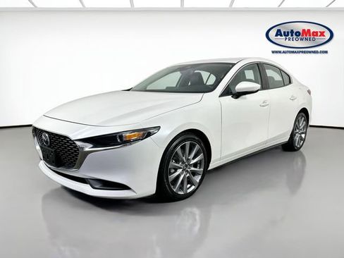 Used 2023 MAZDA MAZDA3 s FWD image 4