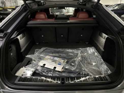 New 2026 BMW X6 xDrive40i w/ Parking Assistance Package image 24