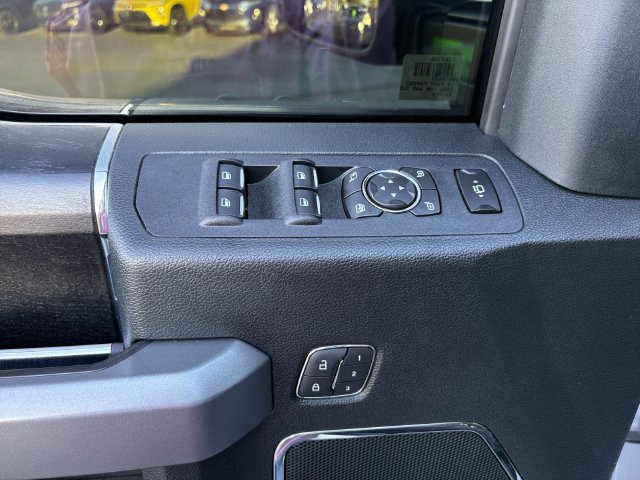 Used 2019 Ford F250 Platinum w/ FX4 Off-Road Package AWD/4WD image 6