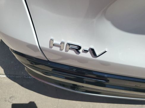Used 2024 Honda HR-V EX-L image 10