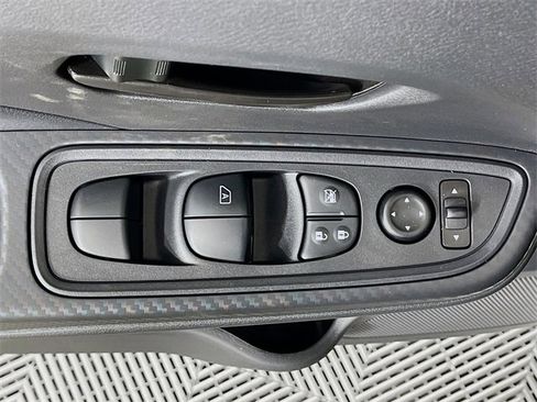 New 2025 Nissan Versa S image 16