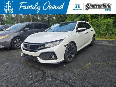 Used 2018 Honda Civic Sport image 1