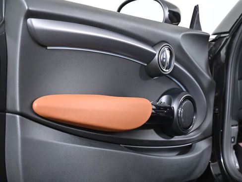 Certified 2022 MINI Cooper S image 29