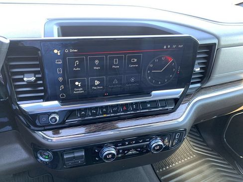 Used 2024 GMC Sierra 1500 AT4 w/ AT4 Preferred Package AWD/4WD image 23