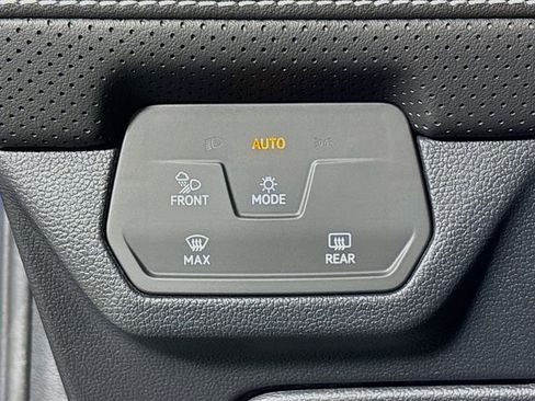 New 2026 Volkswagen Atlas Cross Sport SEL R-Line image 10