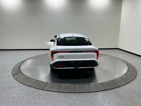 New 2026 Kia K4 EX image 6