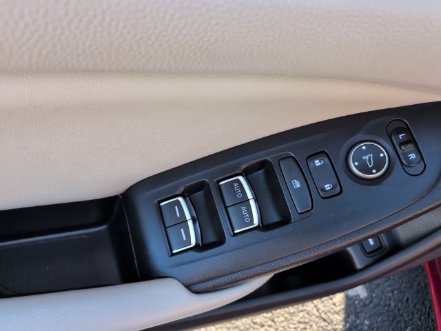 Used 2019 Honda Accord LX image 12