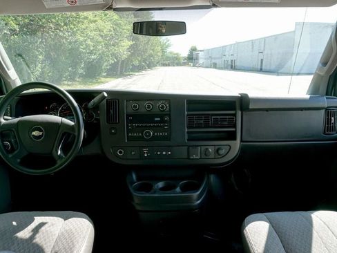 Used 2017 Chevrolet Express 3500 LT w/ LT Preferred Equipment Group RWD image 10