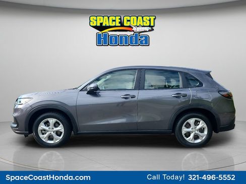 Used 2023 Honda HR-V LX image 6