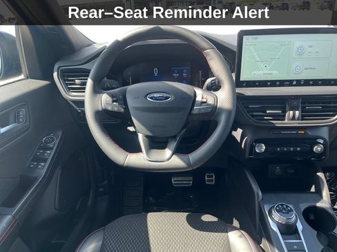 Used 2024 Ford Escape ST-Line w/ Tech Pack #1 AWD/4WD image 18