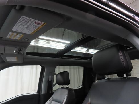 Used 2025 Ford F250 Lariat w/ Black Appearance Package image 27