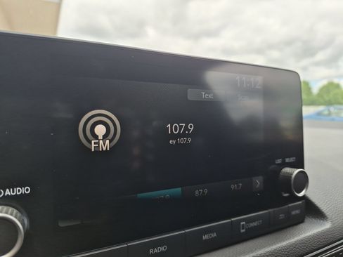Used 2022 Honda Civic Sport image 18