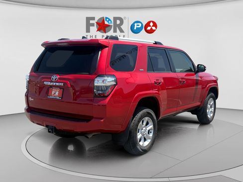 Used 2022 Toyota 4Runner SR5 Premium AWD/4WD image 5