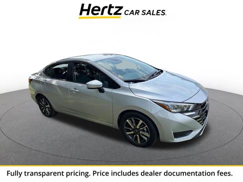 Used 2025 Nissan Versa SV FWD image 1