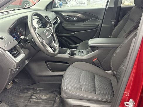 Used 2023 GMC Terrain SLE w/ Driver Convenience Package image 18
