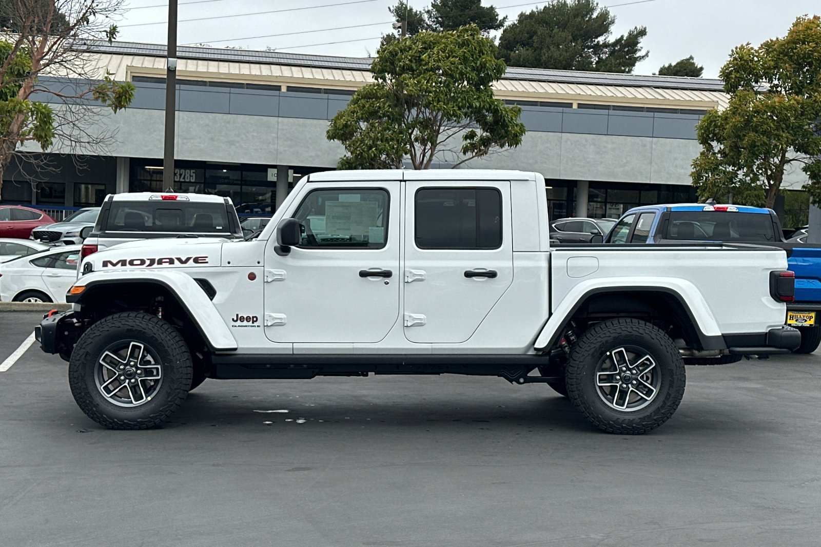 New 2026 Jeep Gladiator Mojave AWD/4WD image 7
