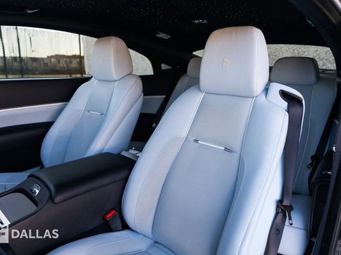 Used 2020 Rolls-Royce Wraith image 25