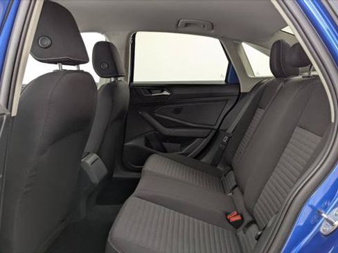 Used 2022 Volkswagen Jetta S FWD image 17