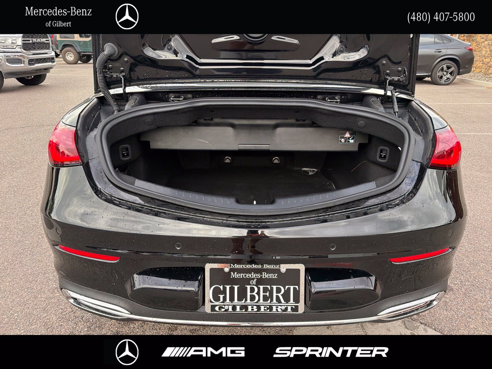 Used 2026 Mercedes-Benz CLE 300 4MATIC Cabriolet image 9