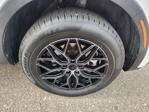 Used 2022 Kia Sorento LX image 21