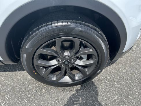 Used 2019 Land Rover Discovery Sport HSE AWD/4WD image 12