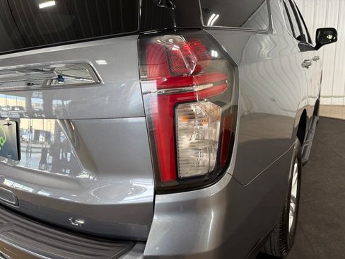 Certified 2021 Chevrolet Tahoe LT w/ Luxury Package AWD/4WD image 16