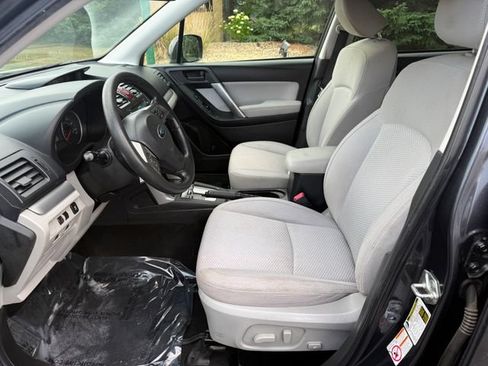 Used 2015 Subaru Forester 2.5i Premium w/ All-Weather Package AWD/4WD image 6