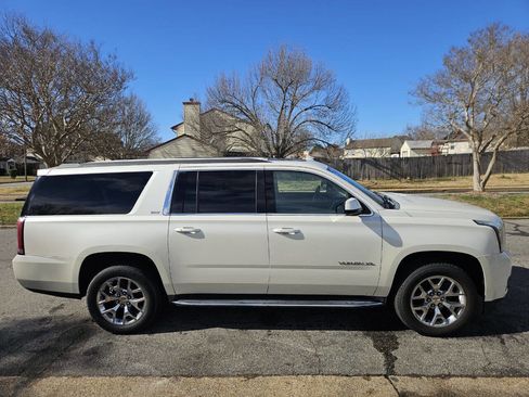 Used 2015 GMC Yukon XL SLT w/ Open Road Package image 7