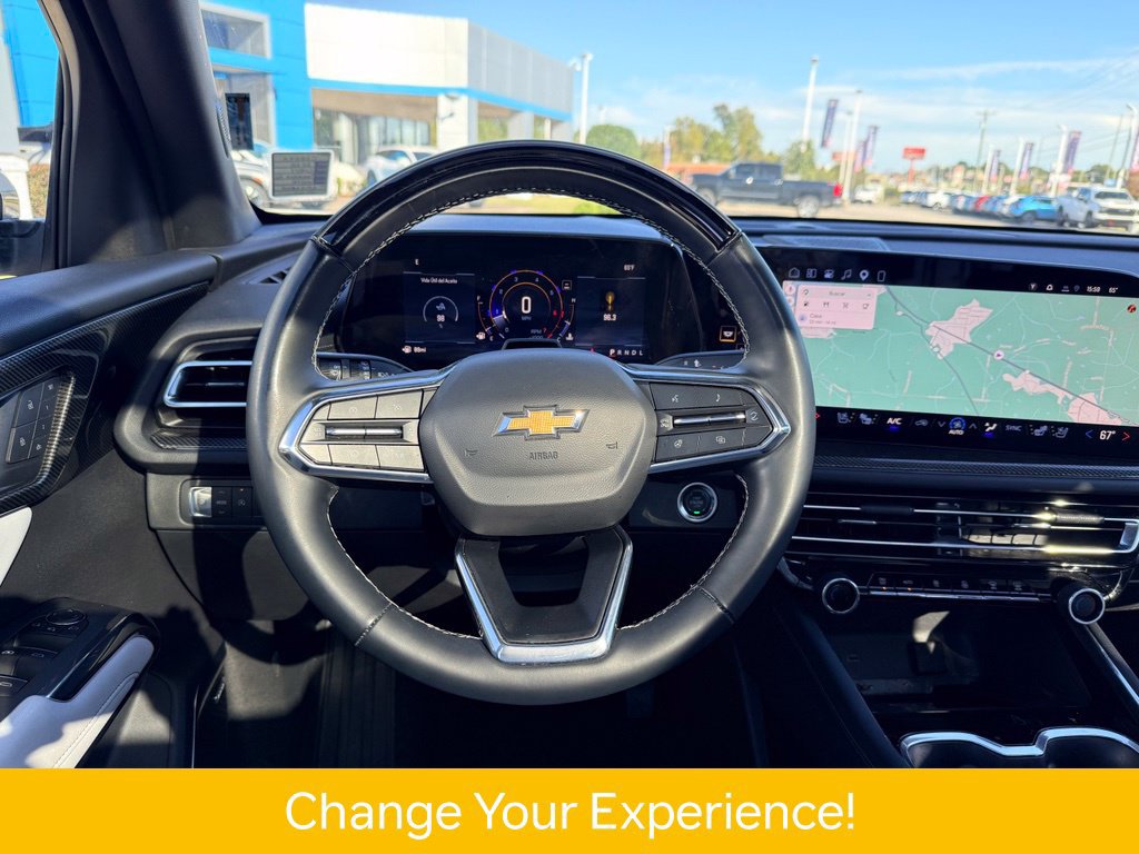 Used 2025 Chevrolet Traverse High Country FWD image 14